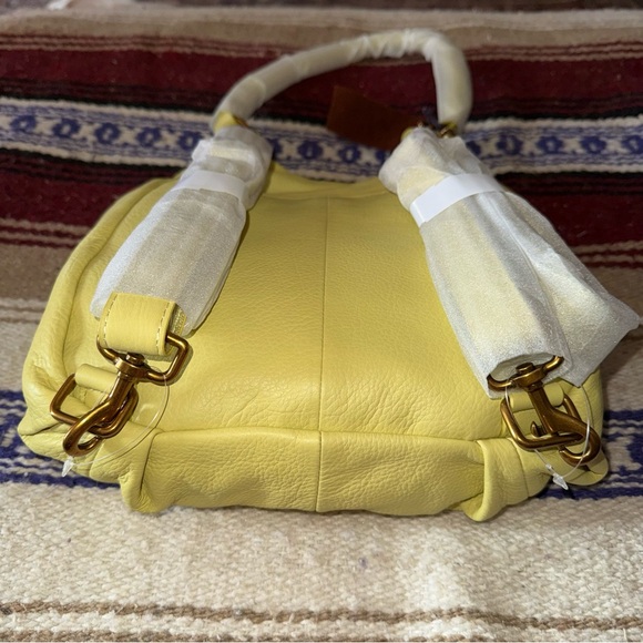 American Leather Company Daffodil 2-in-1 Convertible Backpack - Picture 3 of 7